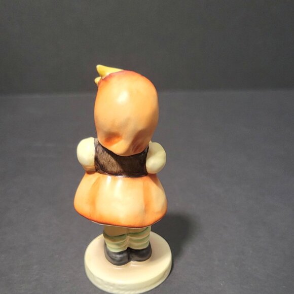 Goebel Hummel figurine Little girl with doll - Picture 2 of 4